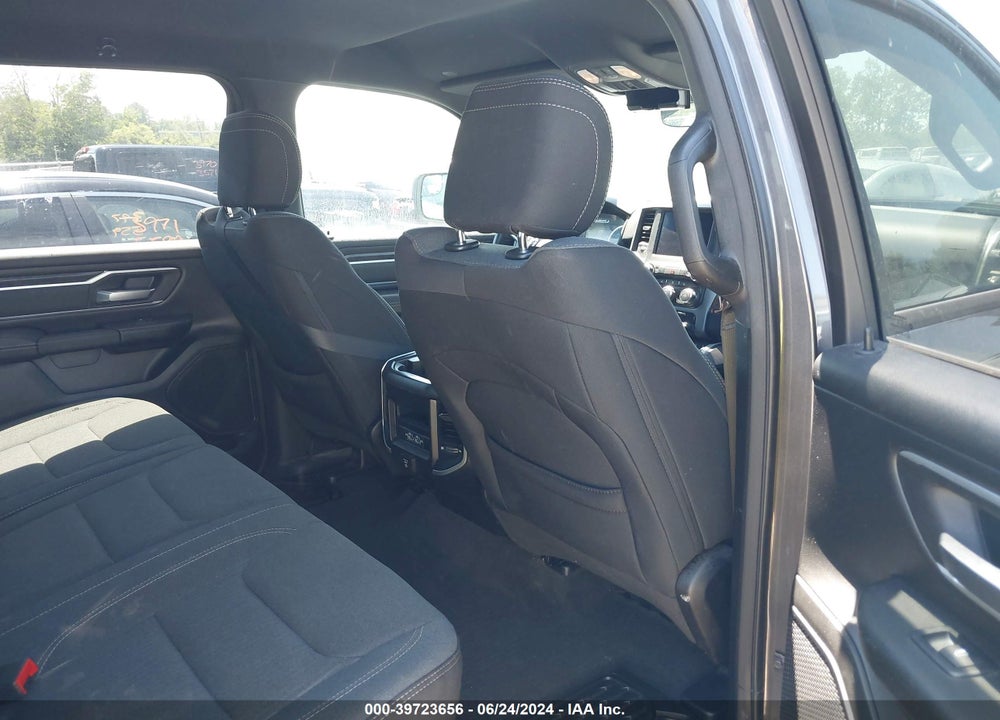 2022 RAM 1500 BIG HORN 4X4 5'7 BOX VIN: 1C6RRFFG6NN385067