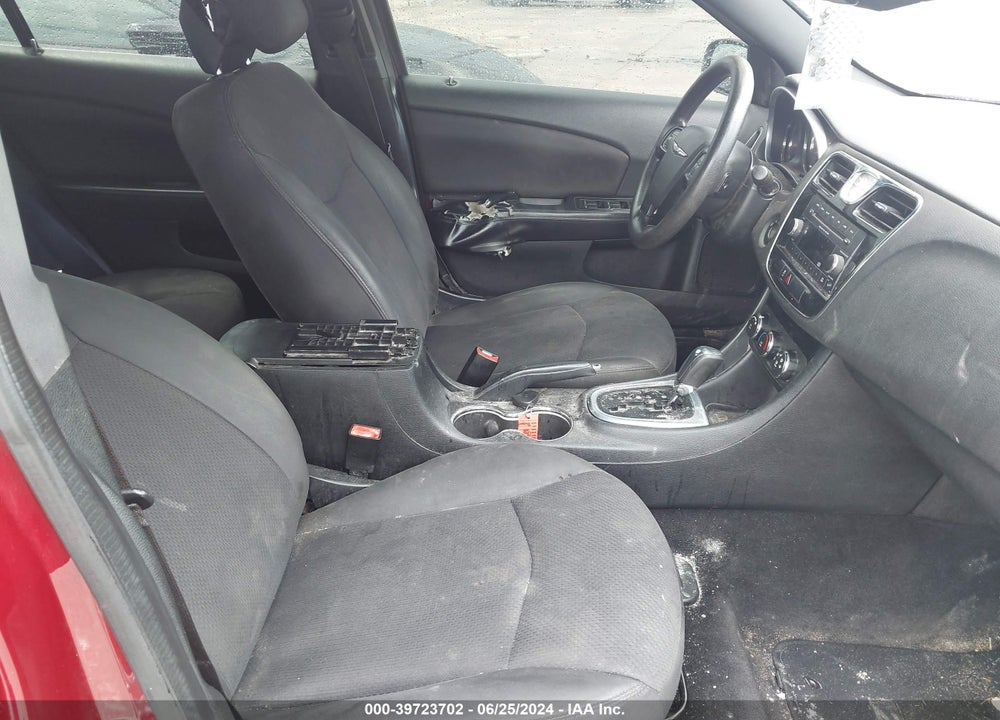 2014 CHRYSLER 200 LX VIN: 1C3CCBAB4EN209904
