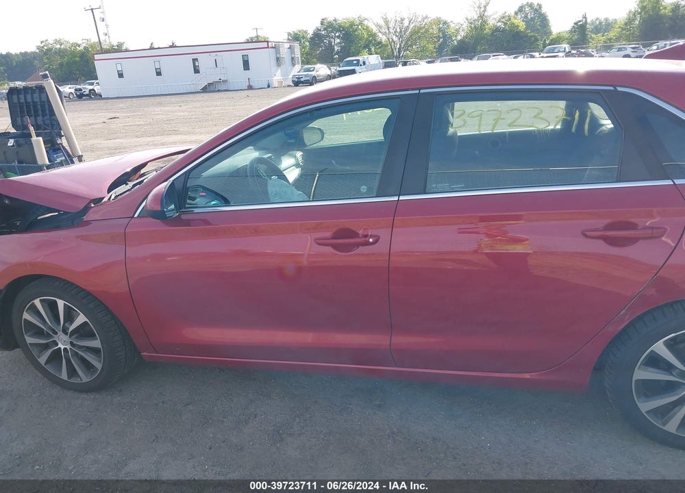2018 HYUNDAI ELANTRA GT VIN: KMHH35LE3JU017301