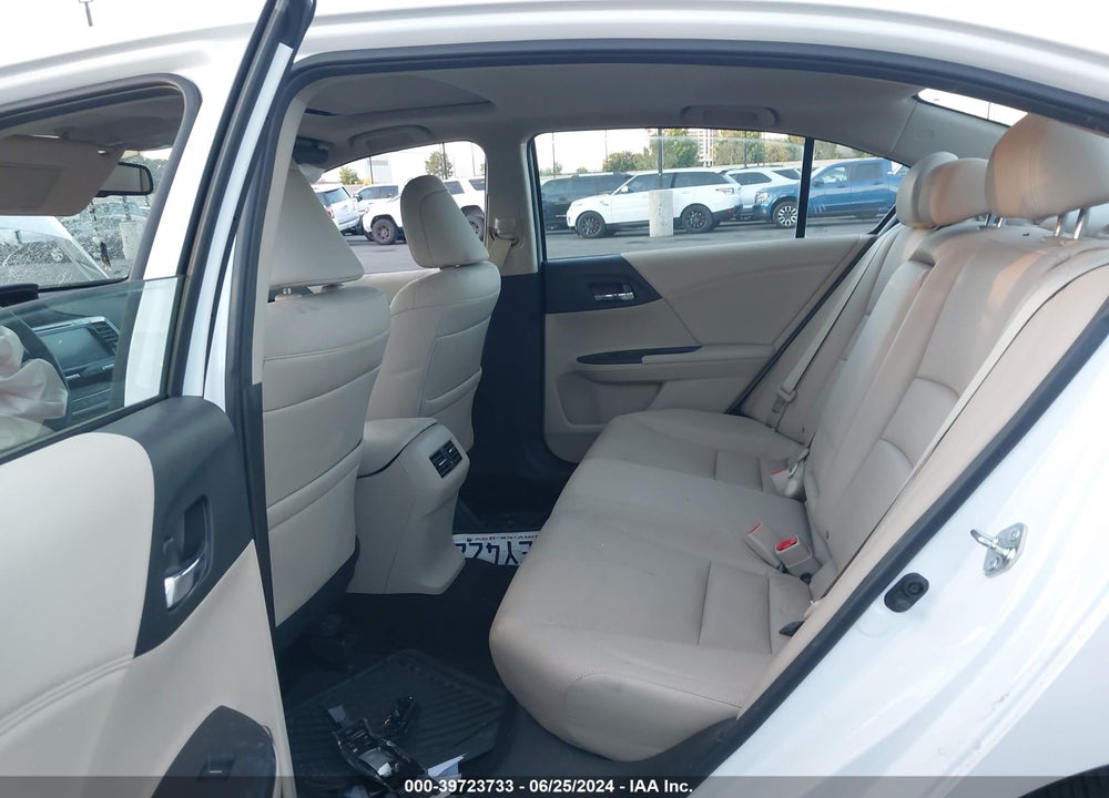 2016 HONDA ACCORD EX-L VIN: 1HGCR2F82GA204509
