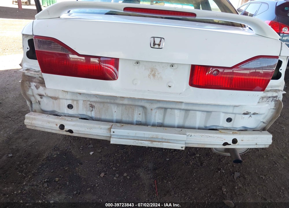 1999 HONDA ACCORD EX VIN: 1HGCG5556XA025758