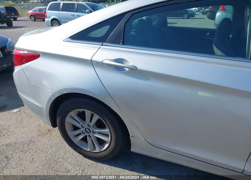 2013 HYUNDAI SONATA GLS VIN: 5NPEB4AC6DH532734