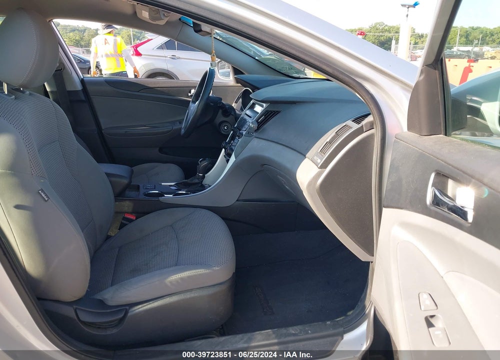 2013 HYUNDAI SONATA GLS VIN: 5NPEB4AC6DH532734