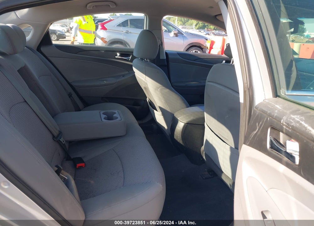2013 HYUNDAI SONATA GLS VIN: 5NPEB4AC6DH532734