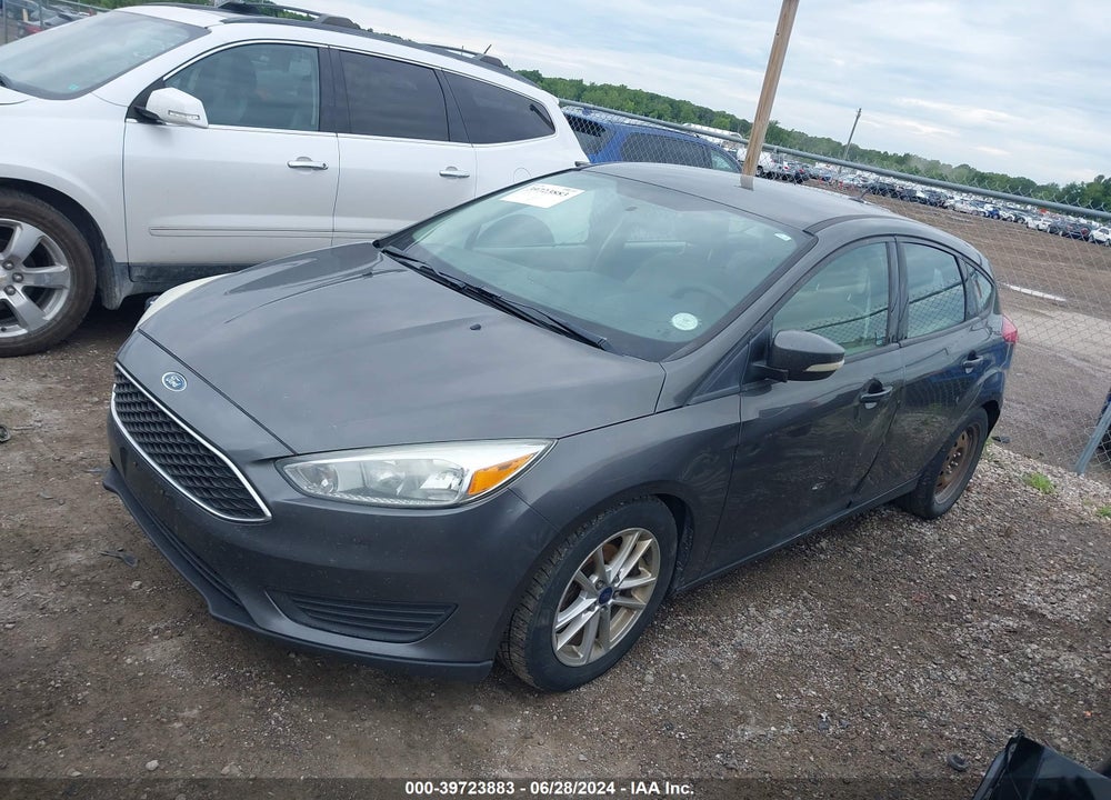 2015 FORD FOCUS SE VIN: 1FADP3K25FL357457