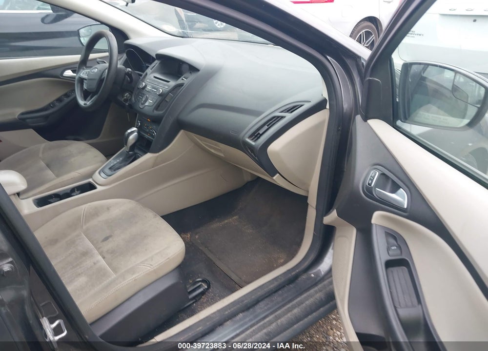 2015 FORD FOCUS SE VIN: 1FADP3K25FL357457