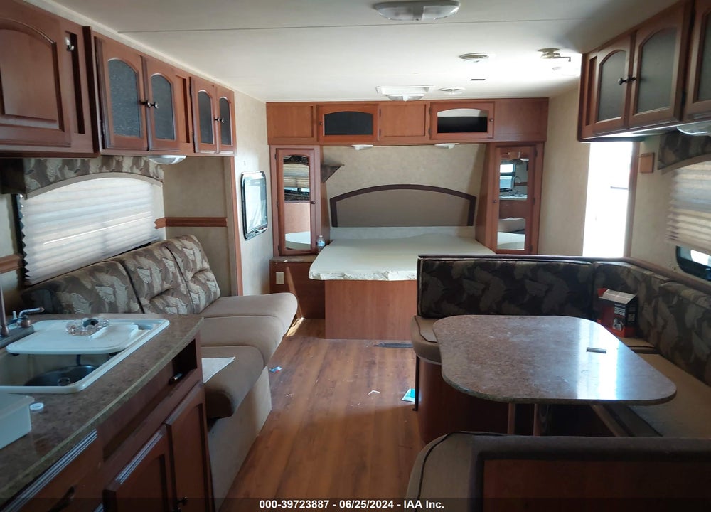 2013 COLEMAN 30' TRAVEL TRAILER VIN: 47CTCLN26DK170758