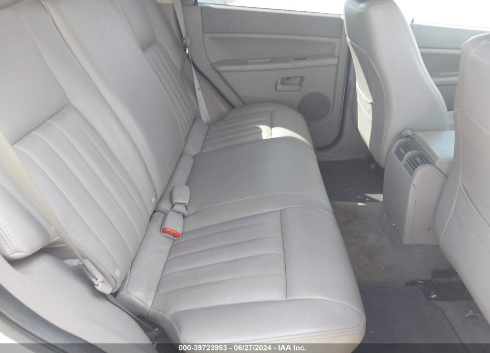 2007 JEEP GRAND CHEROKEE LAREDO VIN: 1J8GS48K27C663304