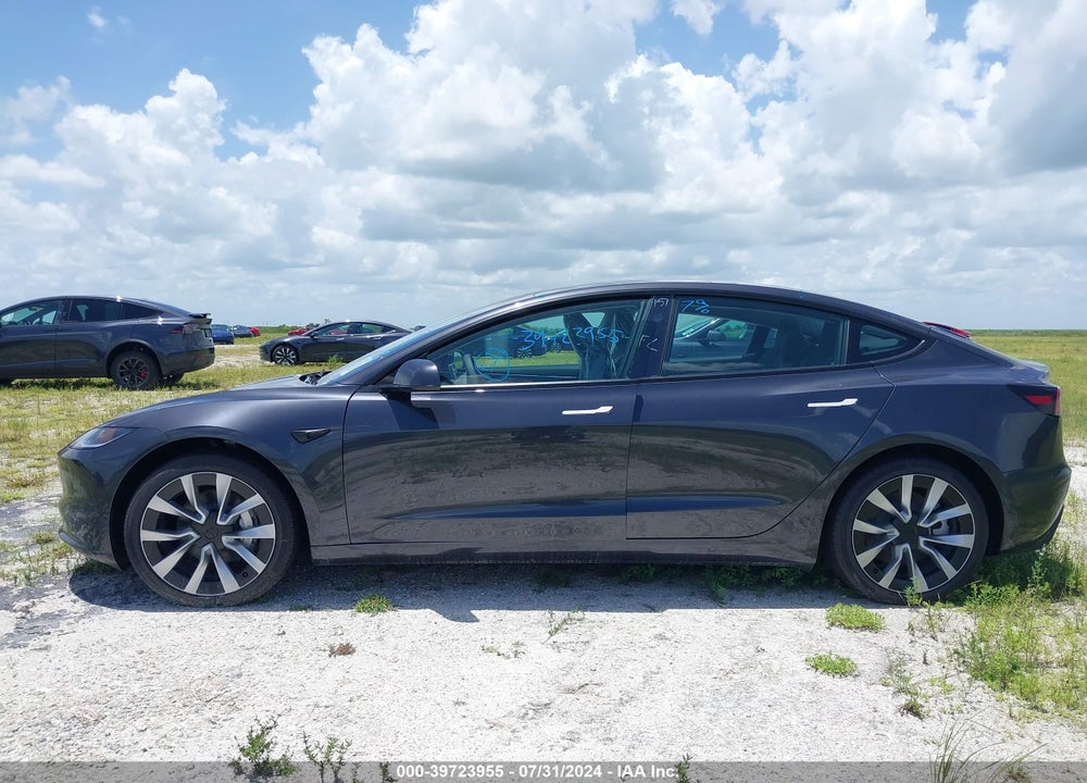 2024 TESLA MODEL 3 REAR-WHEEL DRIVE VIN: 5YJ3E1EA2RF752660