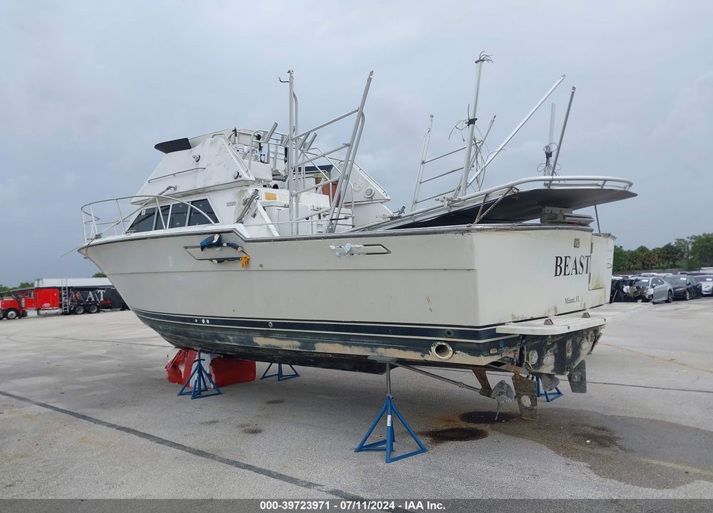 1987 TIARA YACHT OTHER VIN: SSUP3038H687
