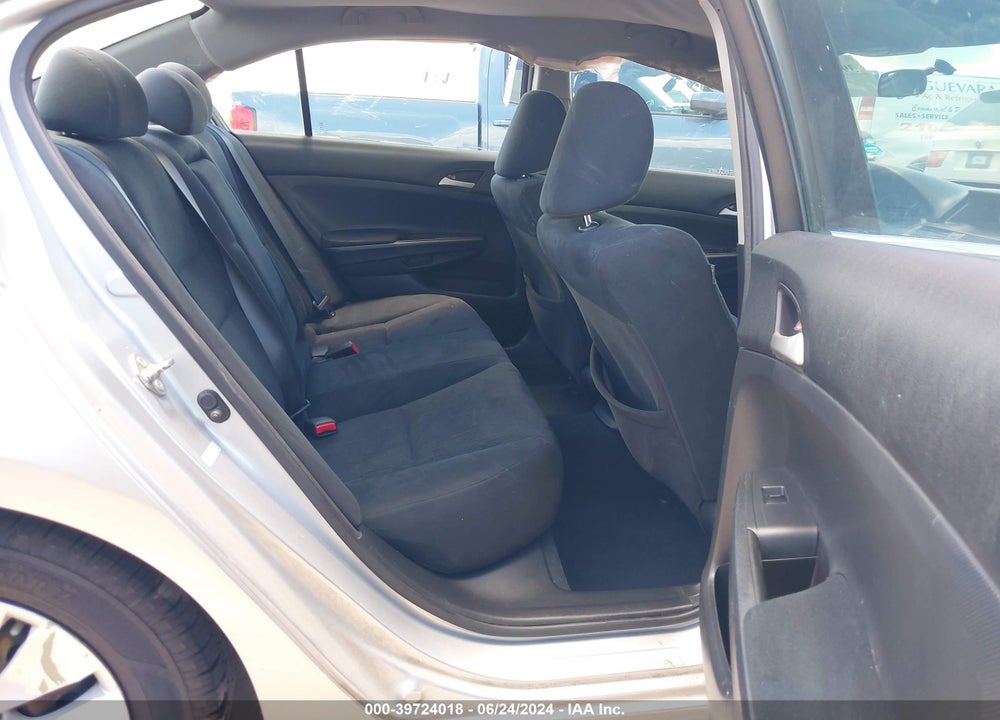 2012 HONDA ACCORD 2.4 LX VIN: 1HGCP2F32CA027917