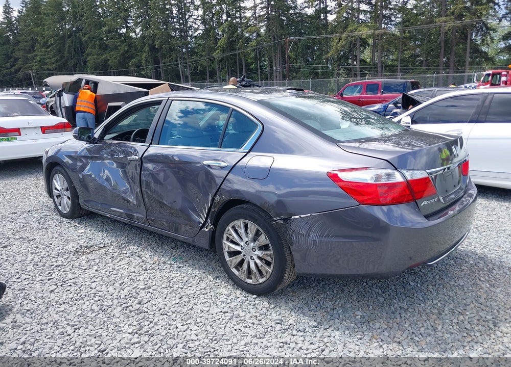 2015 HONDA ACCORD VIN: 1HGCR2F89FA263345
