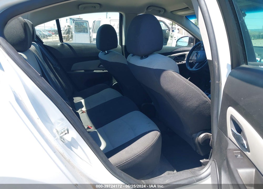 2015 CHEVROLET CRUZE LS VIN: 1G1PB5SG1F7231532