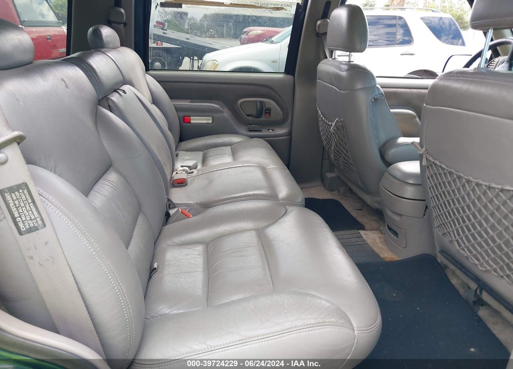 1997 CHEVROLET TAHOE LS VIN: 1GNEK13R6VJ347678