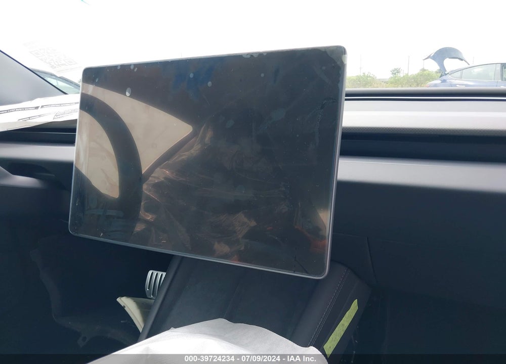 2024 TESLA MODEL 3 VIN: 5YJ3E1ET1RF785733