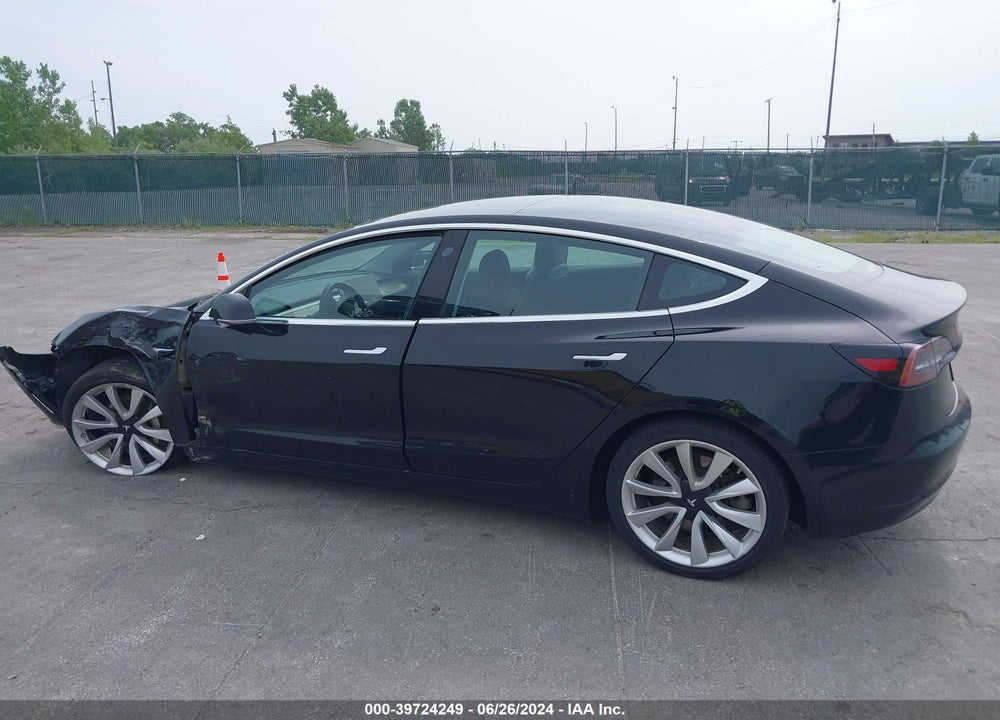 2019 TESLA MODEL 3 LONG RANGE/PERFORMANCE VIN: 5YJ3E1EB8KF388873