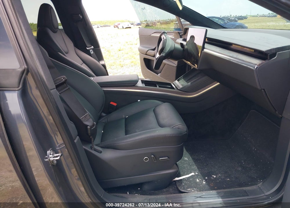 2023 TESLA MODEL X DUAL MOTOR ALL-WHEEL DRIVE/STANDARD RANGE VIN: 7SAXCBE56PF402710