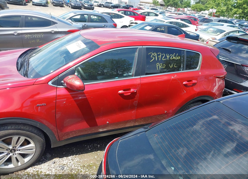 2018 KIA SPORTAGE LX VIN: KNDPMCAC6J7449589