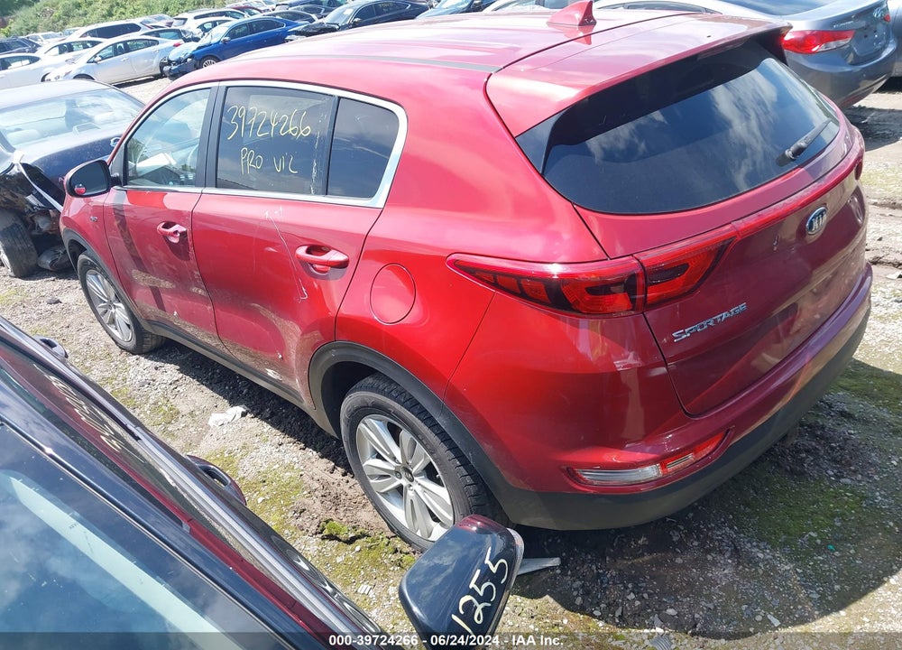2018 KIA SPORTAGE LX VIN: KNDPMCAC6J7449589