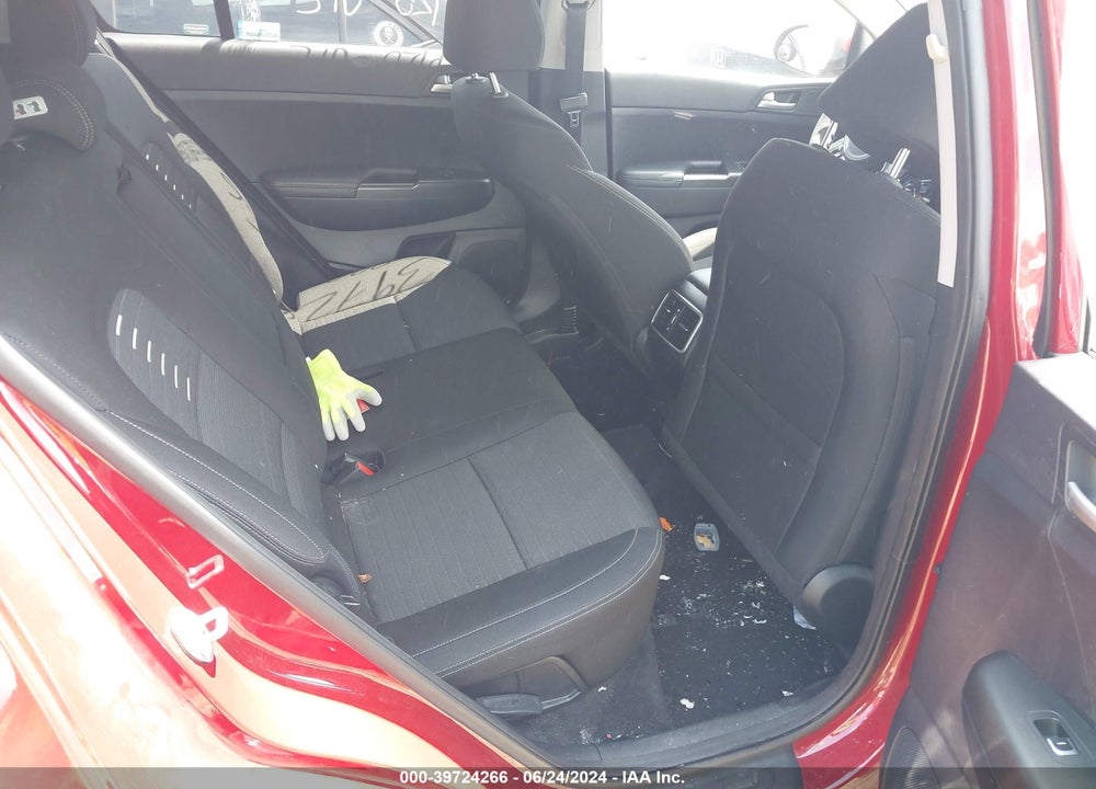 2018 KIA SPORTAGE LX VIN: KNDPMCAC6J7449589