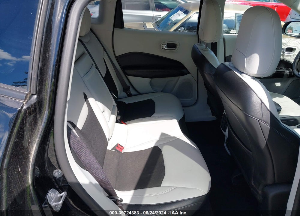 2018 JEEP COMPASS SUN AND WHEEL FWD VIN: 3C4NJCBB4JT460947