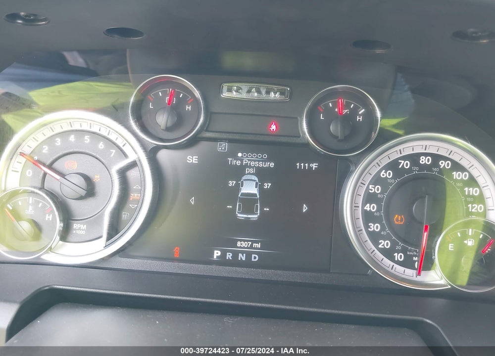 2022 RAM 1500 CLASSIC SLT VIN: 1C6RR7LT5NS165685