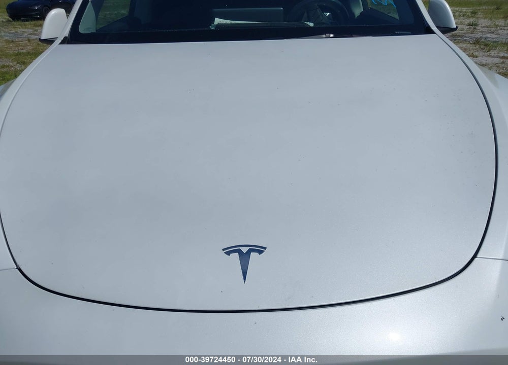 2024 TESLA MODEL Y LONG RANGE DUAL MOTOR ALL-WHEEL DRIVE VIN: 7SAYGDEE2RA282490