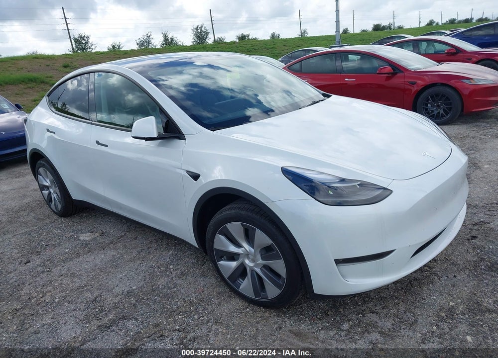 2024 TESLA MODEL Y LONG RANGE DUAL MOTOR ALL-WHEEL DRIVE VIN: 7SAYGDEE2RA282490