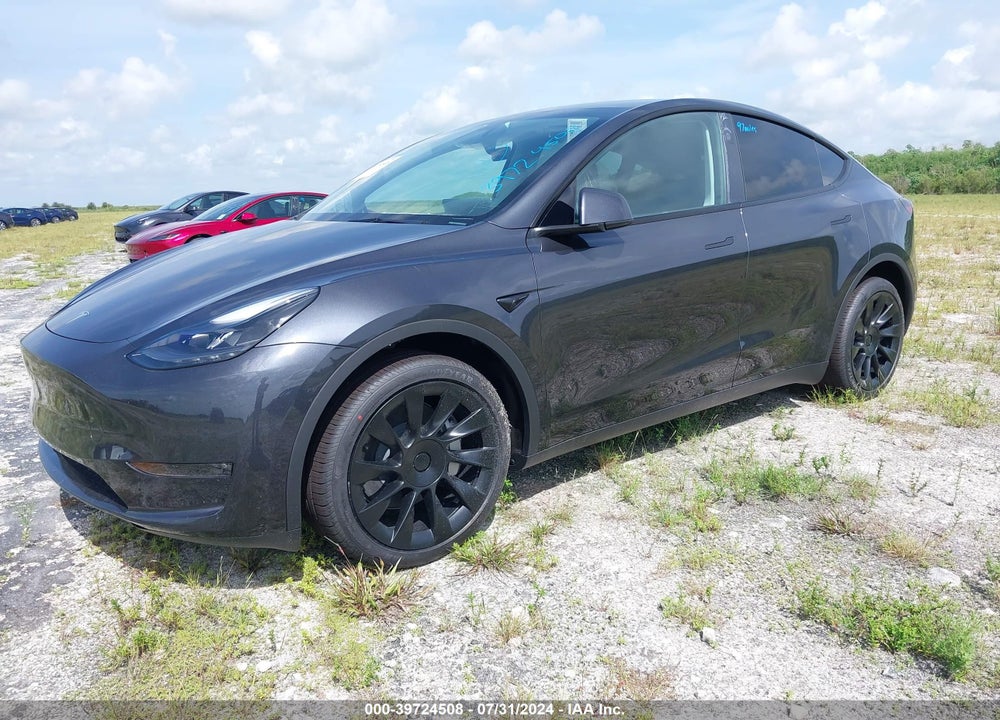 2024 TESLA MODEL Y LONG RANGE DUAL MOTOR ALL-WHEEL DRIVE VIN: 7SAYGDEE9RA293132