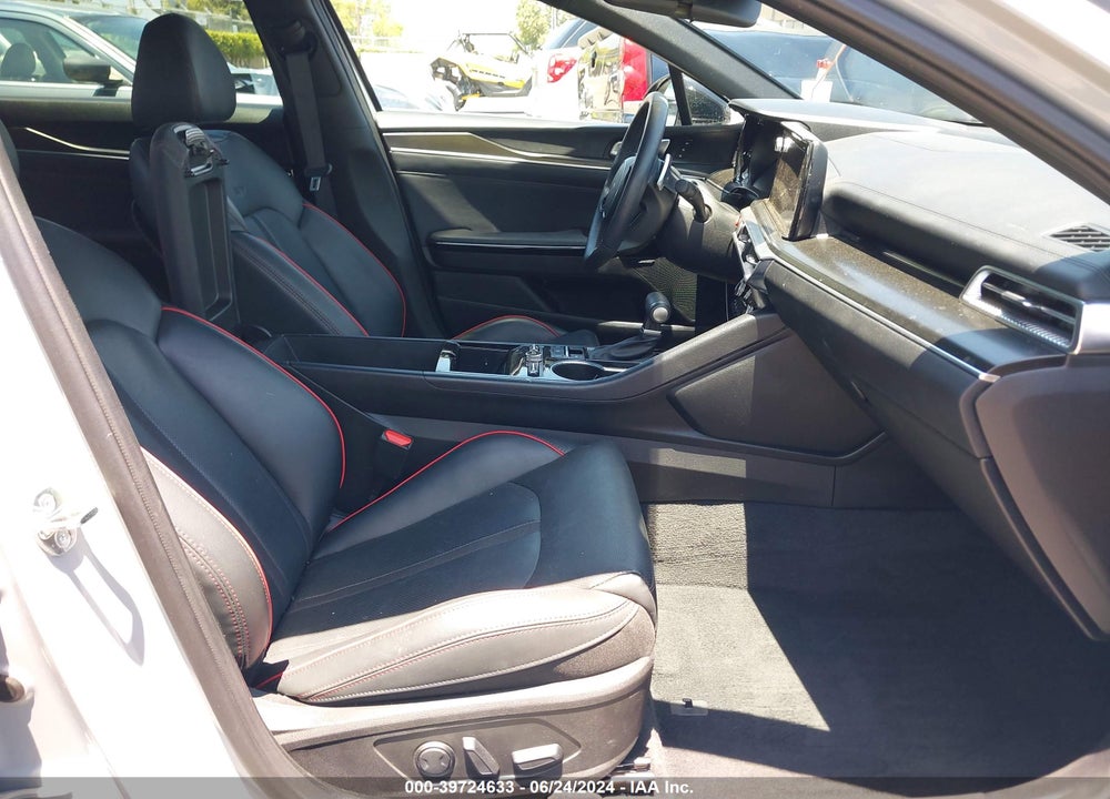 2024 KIA K5 GT VIN: 5XXG44J81RG254844