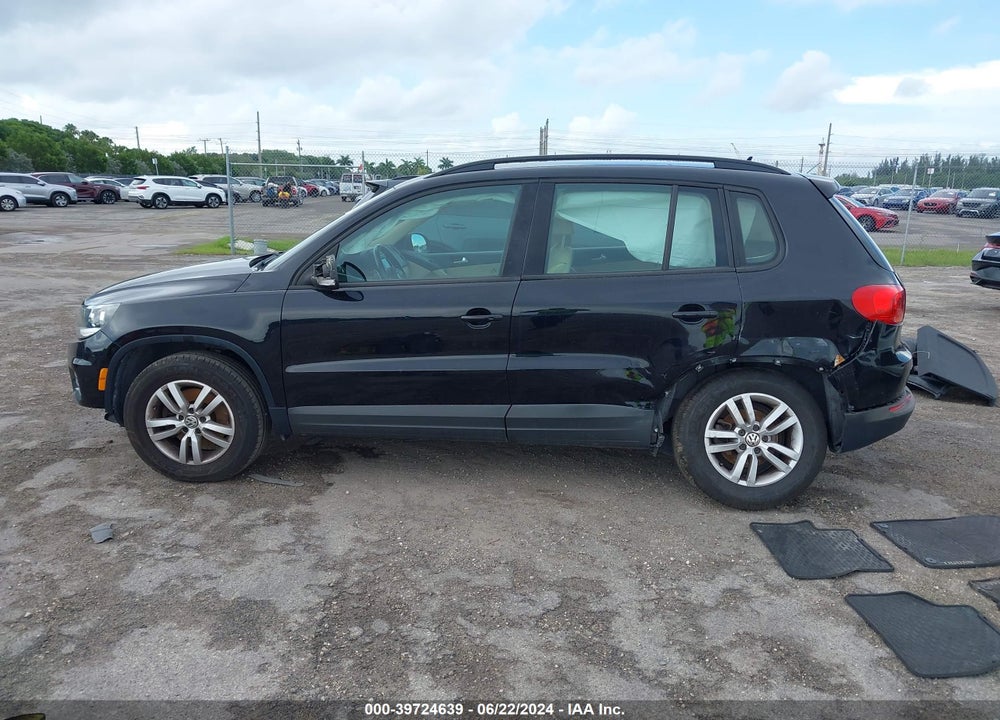 2016 VOLKSWAGEN TIGUAN S VIN: WVGAV7AX7GW603945