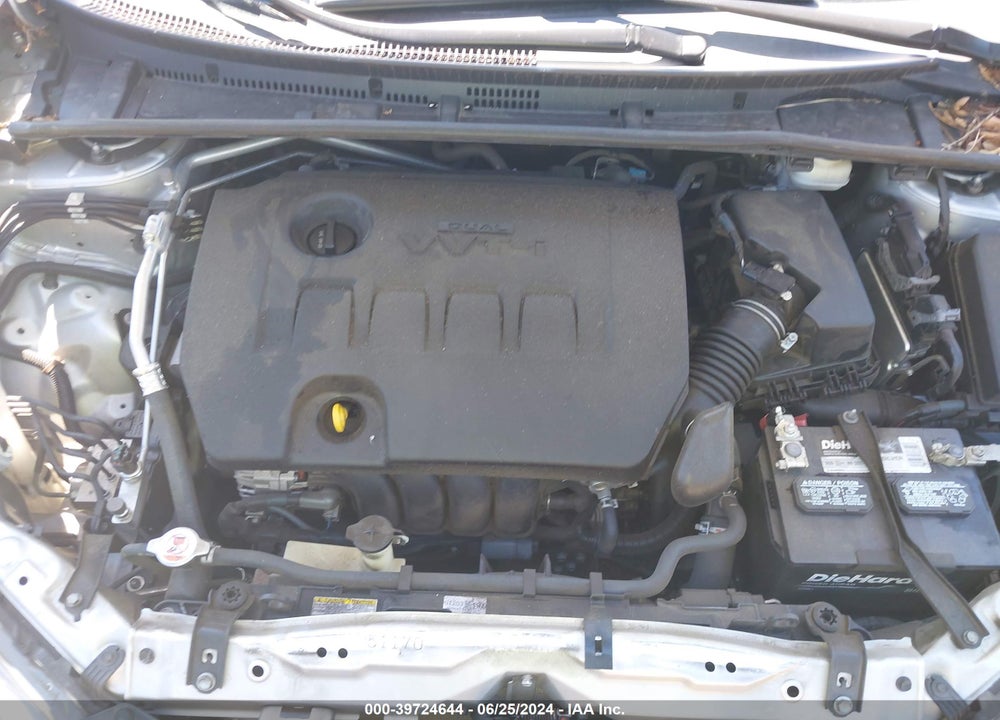 2018 TOYOTA COROLLA LE VIN: 2T1BURHE2JC970523