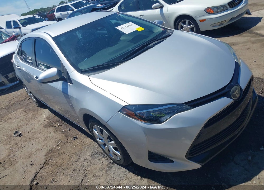 2018 TOYOTA COROLLA LE VIN: 2T1BURHE2JC970523