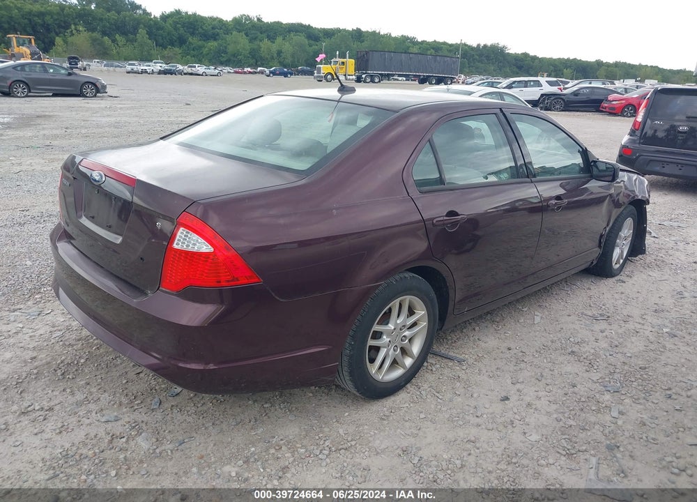 2011 FORD FUSION VIN: 3FAHP0GA9BR106646