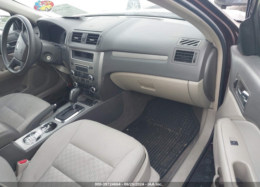 2011 FORD FUSION VIN: 3FAHP0GA9BR106646
