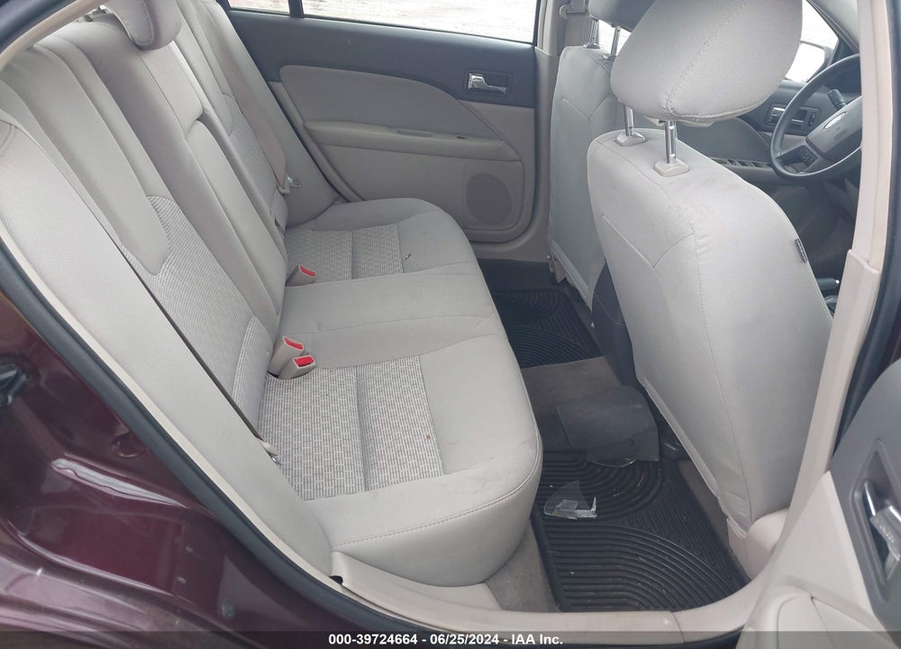 2011 FORD FUSION VIN: 3FAHP0GA9BR106646