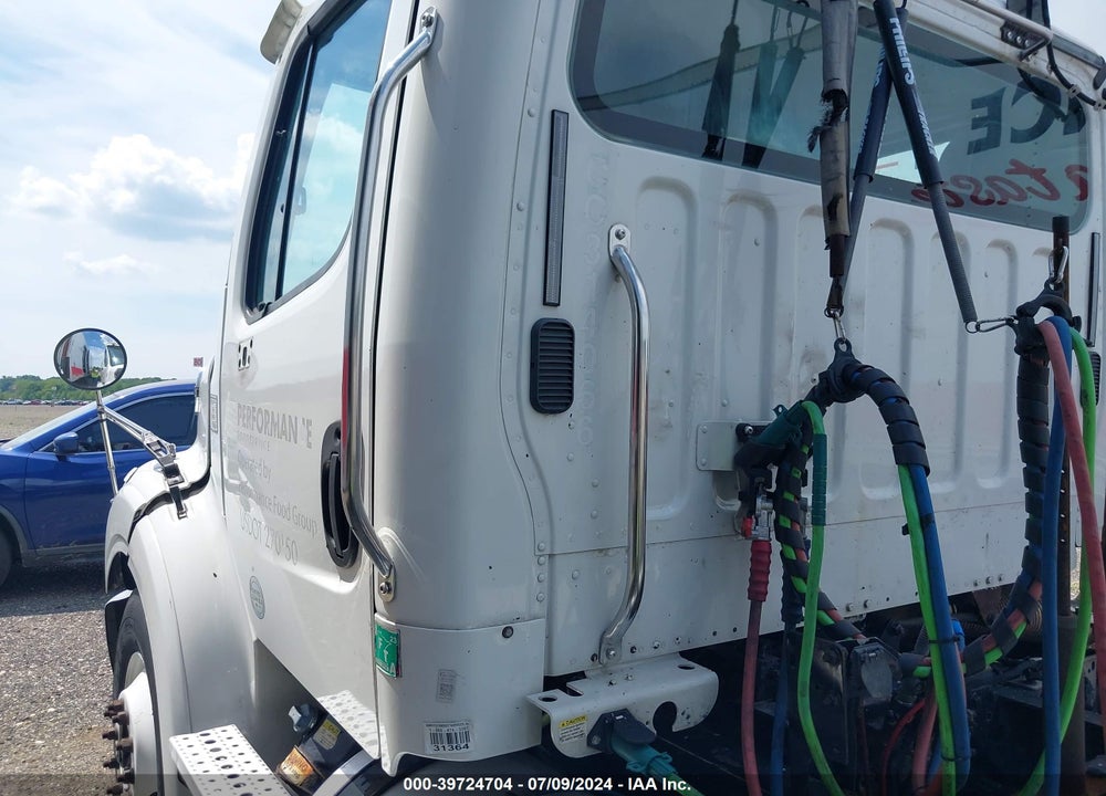 2014 FREIGHTLINER M2 112 MEDIUM DUTY VIN: 1FUJC5DV2EHFV0383