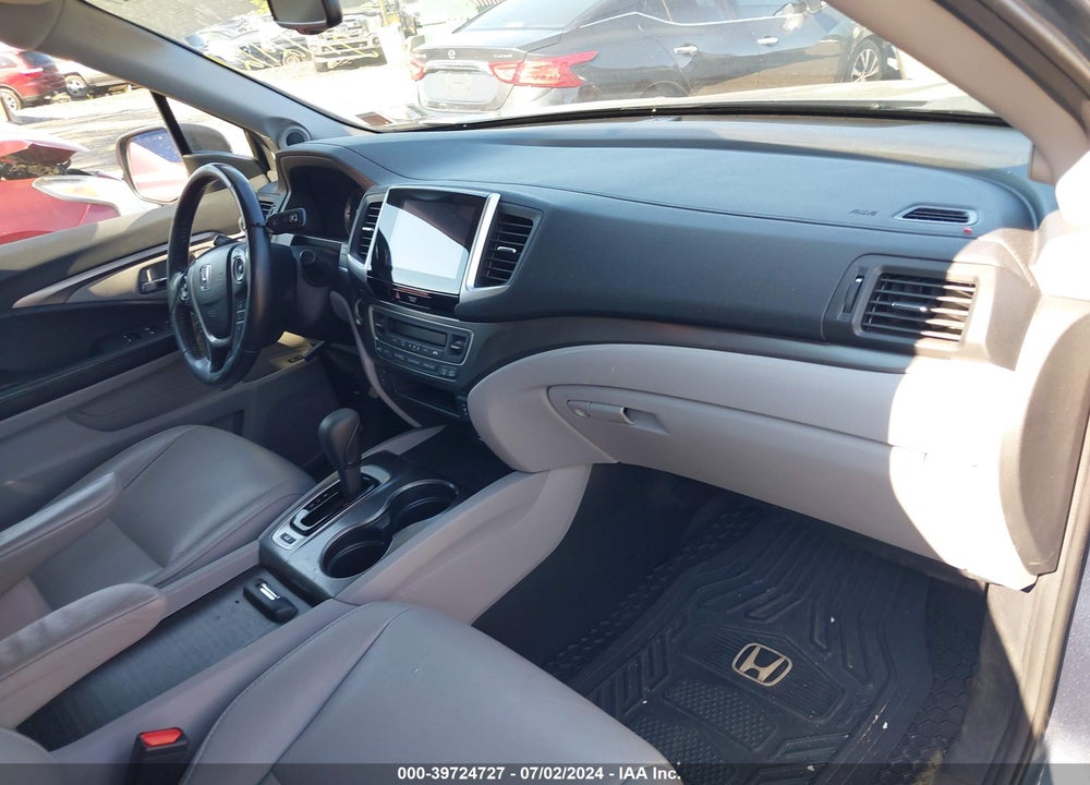 2017 HONDA PILOT EX-L VIN: 5FNYF6H54HB101401