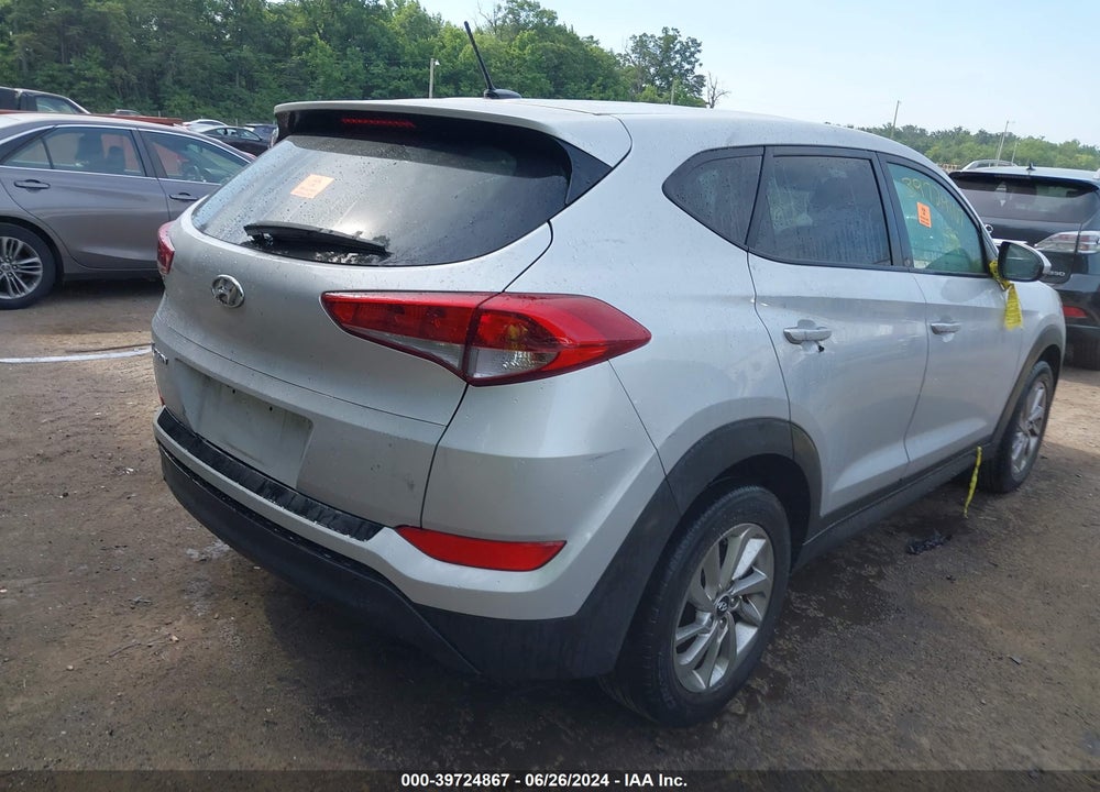 2017 HYUNDAI TUCSON SE VIN: KM8J23A4XHU469968