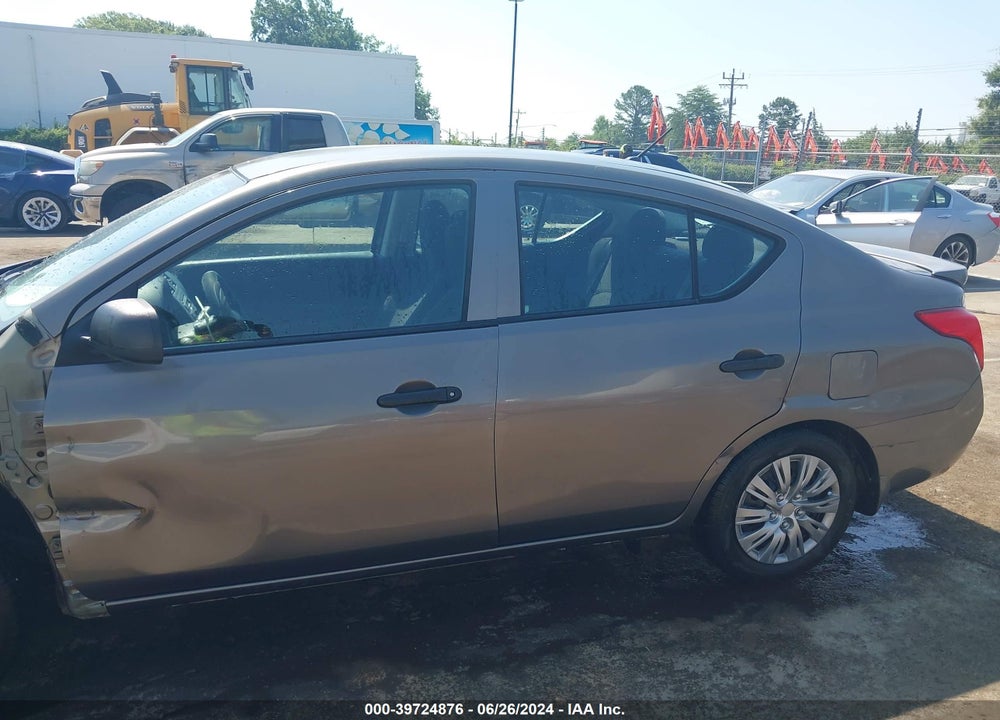 2014 NISSAN VERSA 1.6 S+ VIN: 3N1CN7APXEL853795