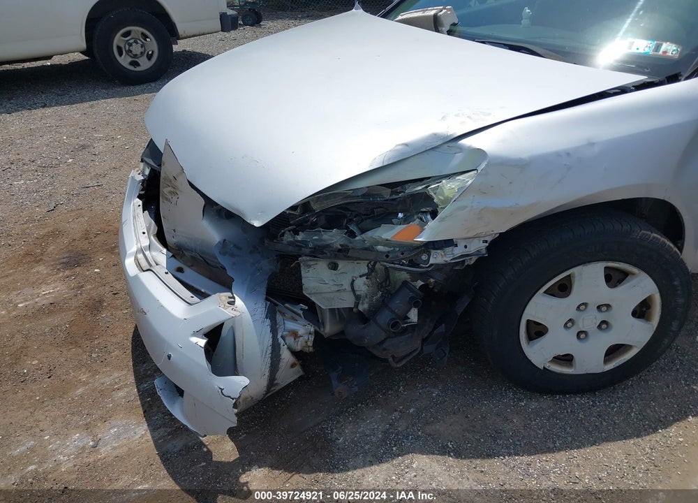 2005 HONDA ACCORD 2.4 LX VIN: 1HGCM56425A102055