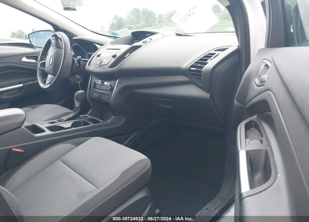 2017 FORD ESCAPE SE VIN: 1FMCU9GD8HUD95026