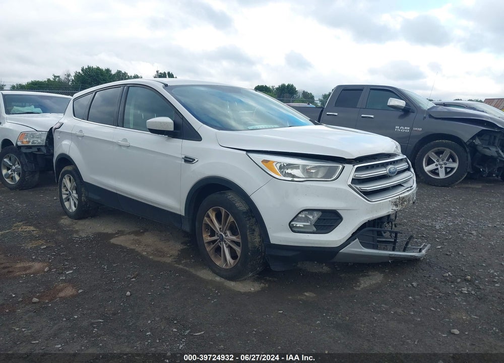 2017 FORD ESCAPE SE VIN: 1FMCU9GD8HUD95026