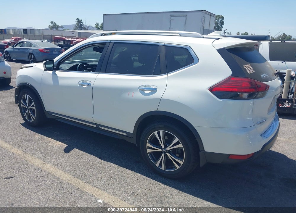 2017 NISSAN ROGUE VIN: 5N1AT2MTXHC875586