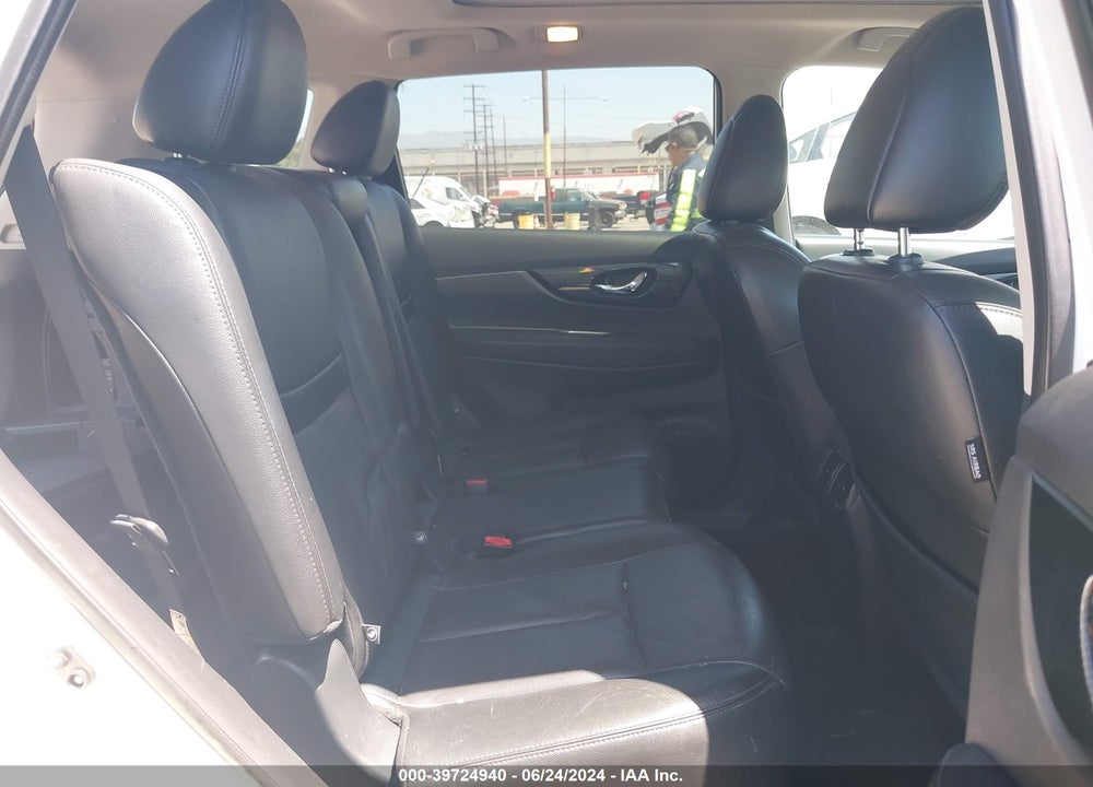 2017 NISSAN ROGUE VIN: 5N1AT2MTXHC875586