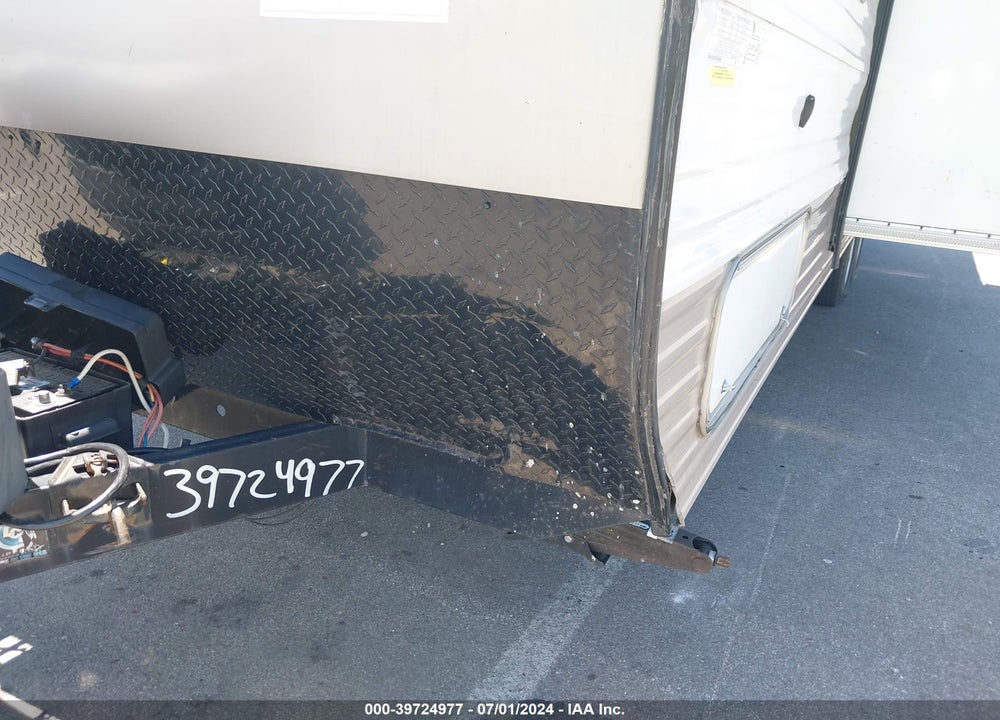 2015 GULFSTREAM STREAM 259 B VIN: 1NL1GTL23F1117096