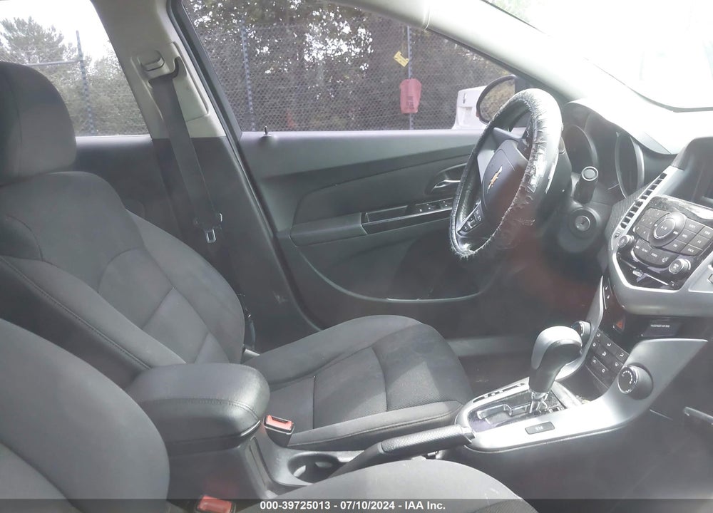 2014 CHEVROLET CRUZE 1LT AUTO VIN: 1G1PC5SB2E7236898