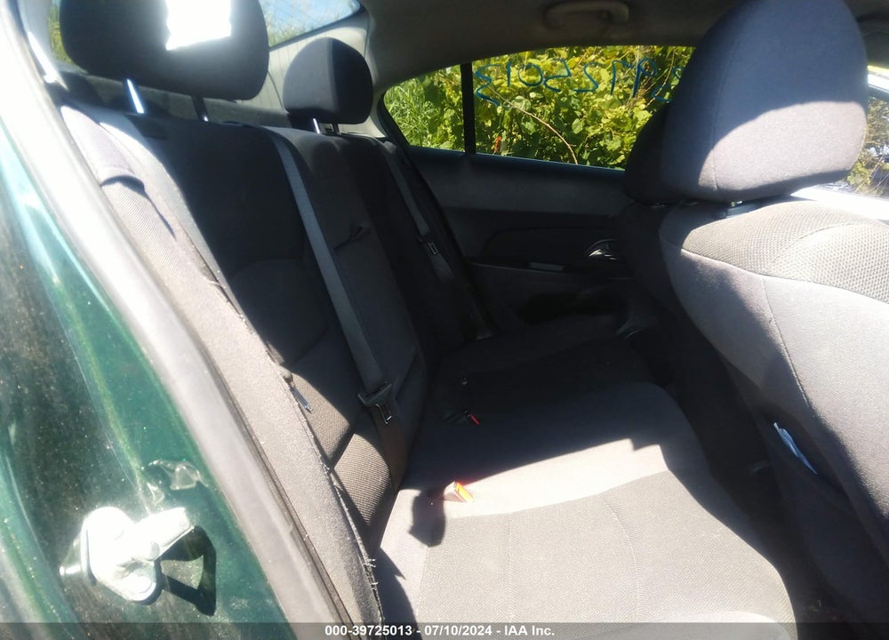 2014 CHEVROLET CRUZE 1LT AUTO VIN: 1G1PC5SB2E7236898