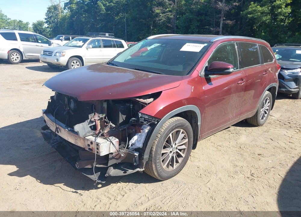 2017 TOYOTA HIGHLANDER XLE VIN: 5TDJZRFH1HS404610