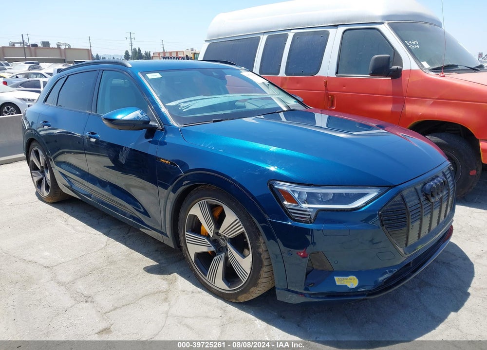 2022 AUDI E-TRON PREMIUM PLUS QUATTRO VIN: WA1LAAGE8NB009004